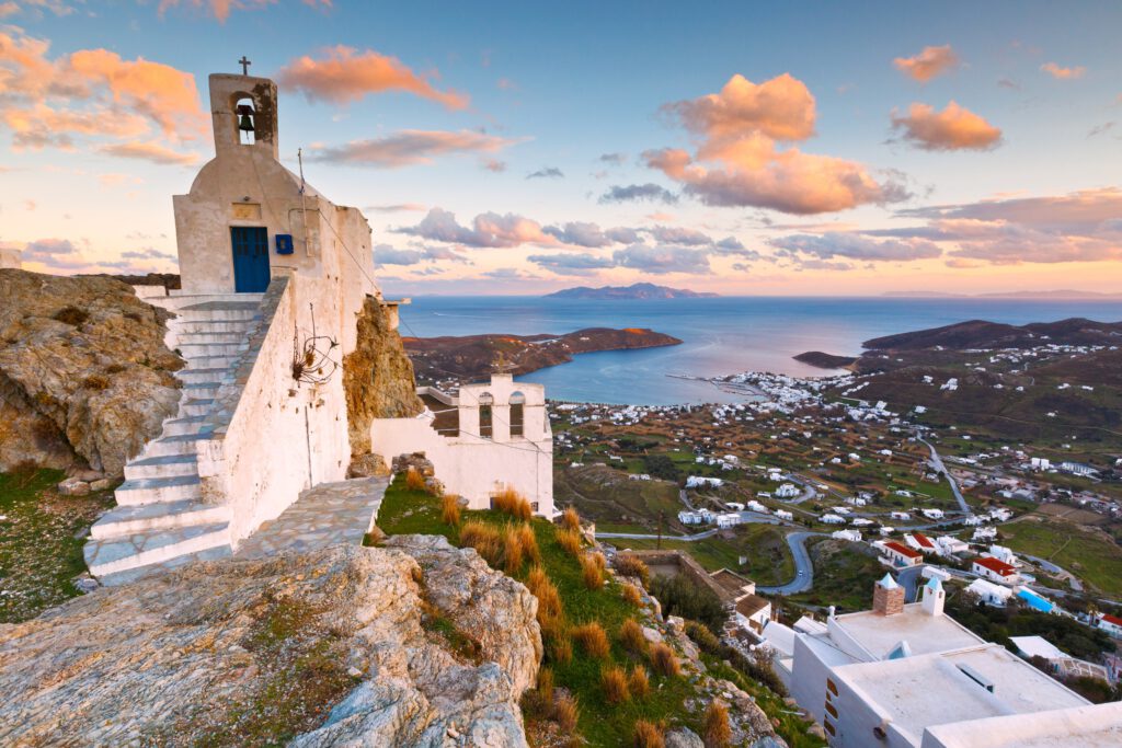 Experience the Western Cyclades live, as here on the cyclades island of Serifos